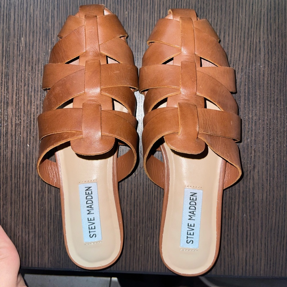 NEW Steve Madden Jansen woven flat sandals